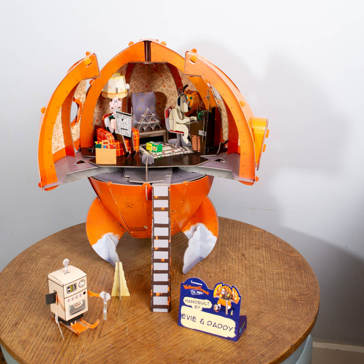 Build Your Own Wallace & Gromit Rocket - Eco-Friendly Kit